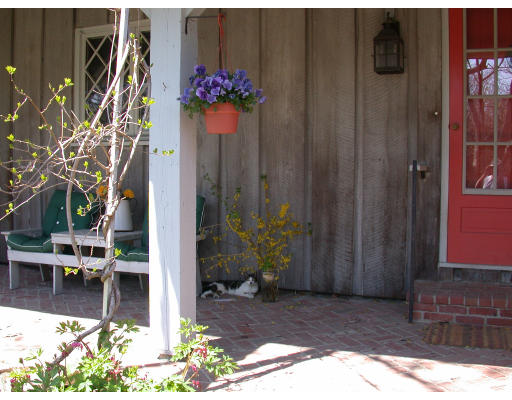63 Howe Road Cohasset, MA 02025 - Photo 5 of 22 Gallery Image 5