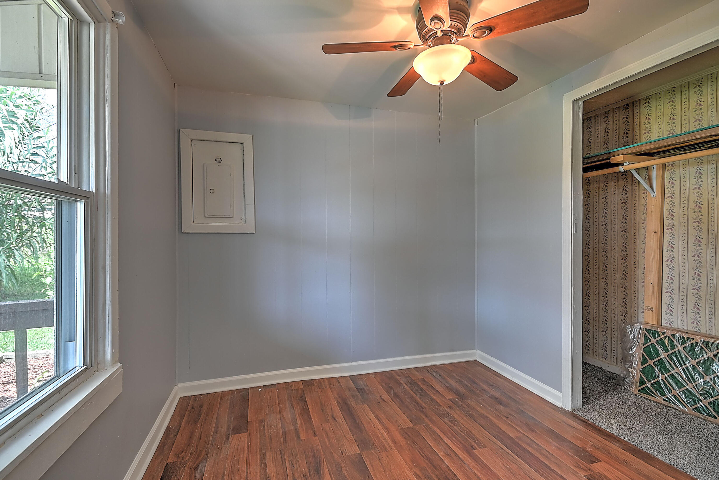 457 Spring Street Bristol, VA 24201 - Photo 13 of 36 Spring-13