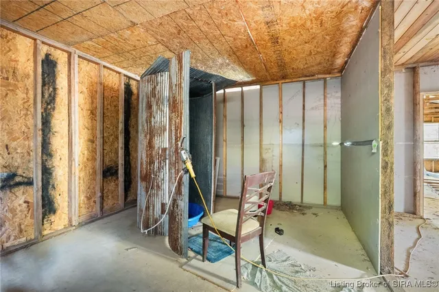 $89,900 | 6066 South Roselawn Drive, Hardinsburg, IN 47125