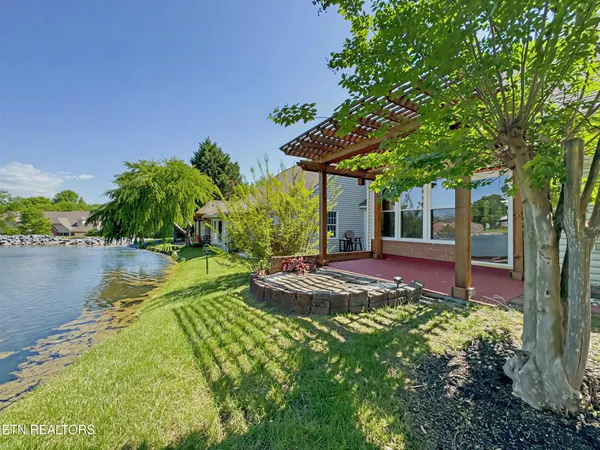 $429,000 | 354 Paine Lake Drive, Sevierville, TN 37862