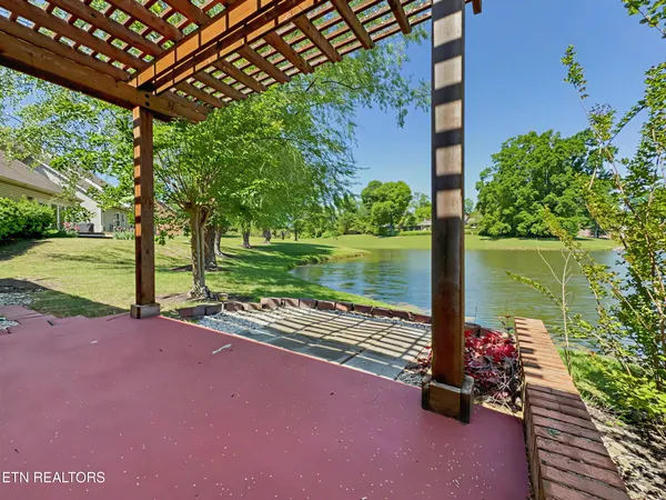 $429,000 | 354 Paine Lake Drive, Sevierville, TN 37862