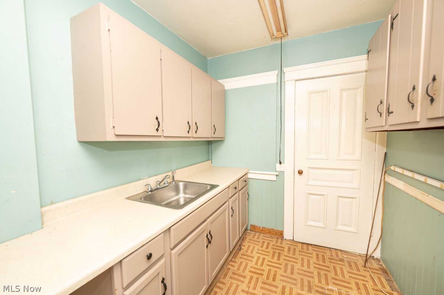14810 Saranac Road Cleveland, OH 44110 - Photo 10 of 24