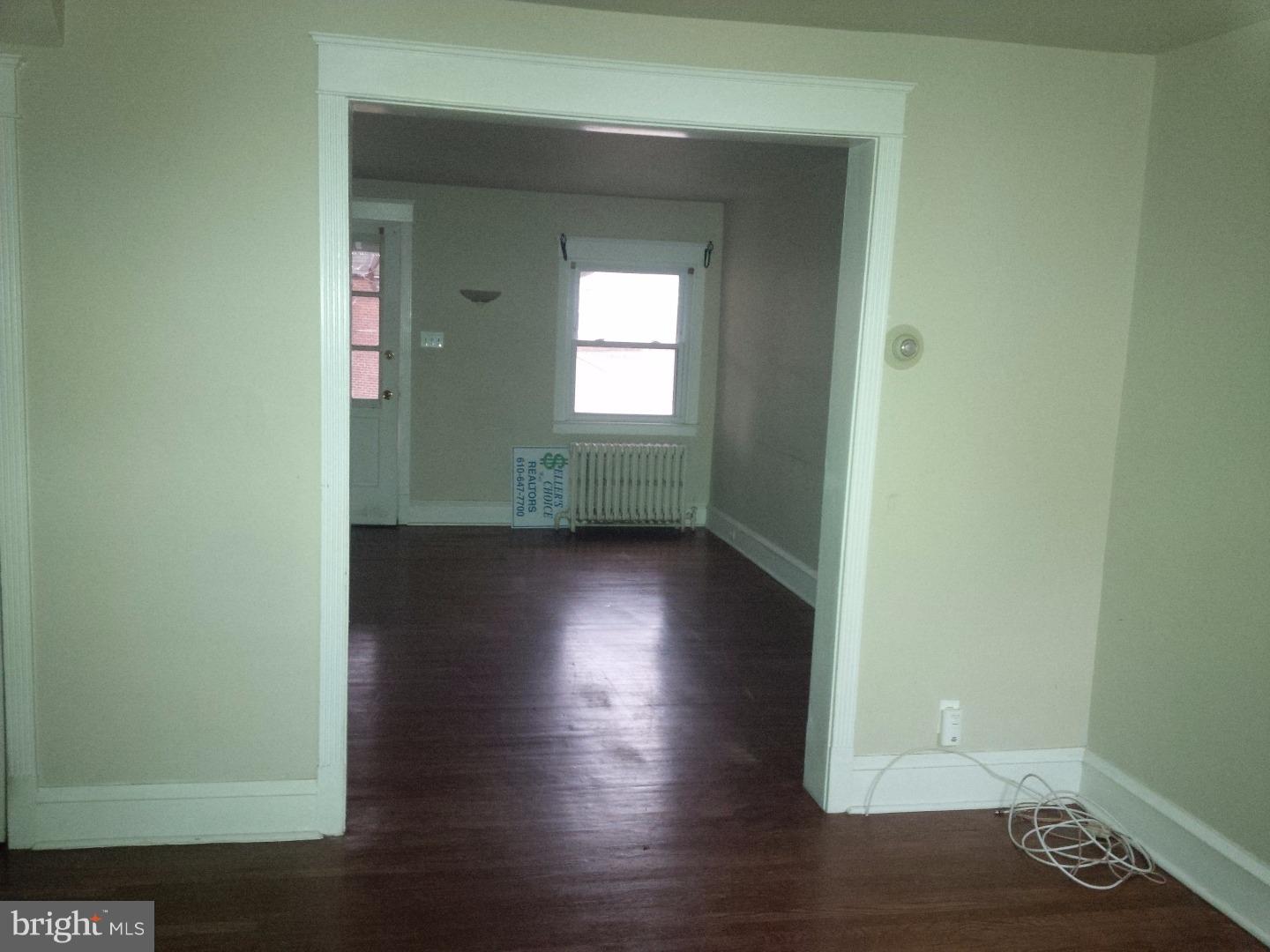 441 Copley Road Upper Darby, PA 19082 - Photo 4 of 16