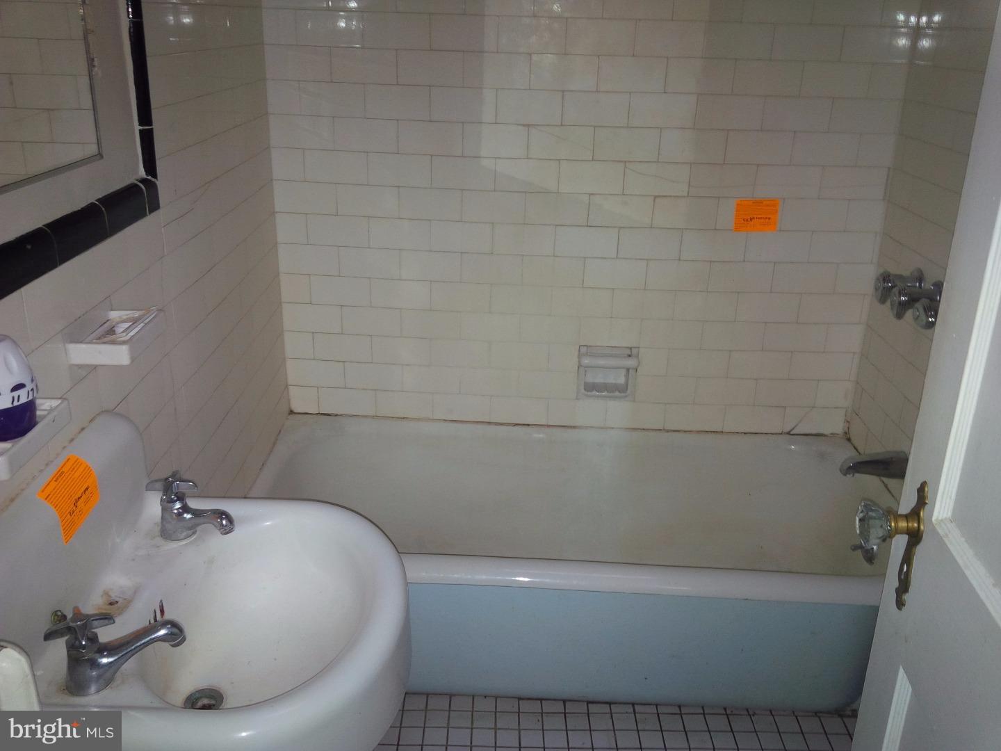 441 Copley Road Upper Darby, PA 19082 - Photo 6 of 16