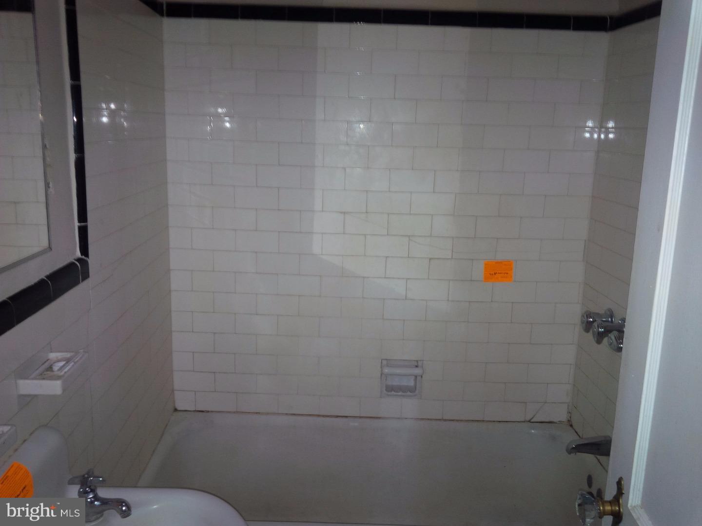 441 Copley Road Upper Darby, PA 19082 - Photo 7 of 16