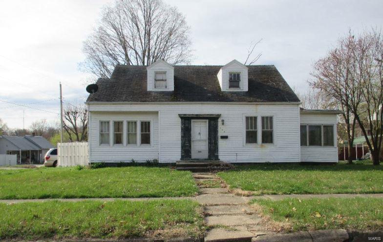 402 West Fairground Ave  