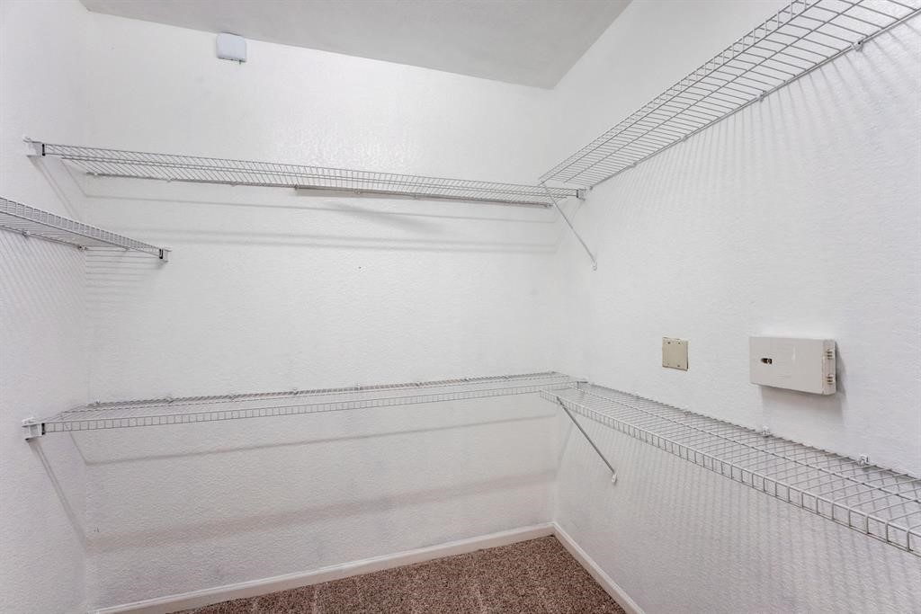 1711 Old Spanish Trail, Unit 110 Houston, TX 77054 - Photo 18 of 31 a view of small space