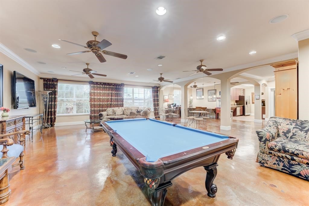 1711 Old Spanish Trail, Unit 110 Houston, TX 77054 - Photo 23 of 31 a room with lots of furniture and view of living room