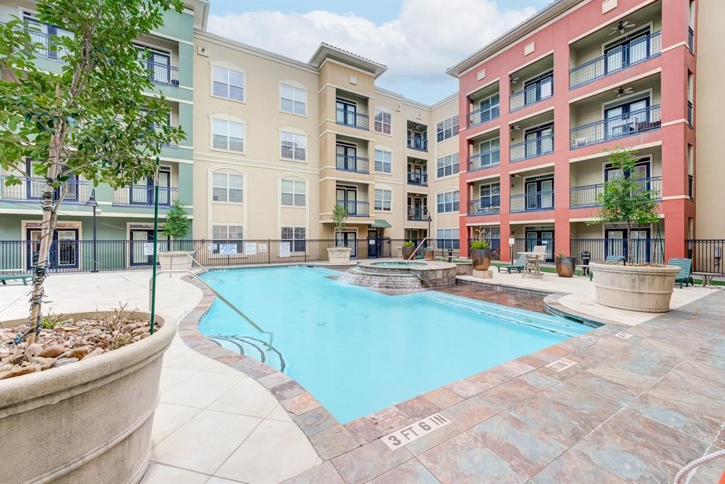 1711 Old Spanish Trail, Unit 110 Houston, TX 77054 - Photo 29 of 31 a front view of building with outdoor seating