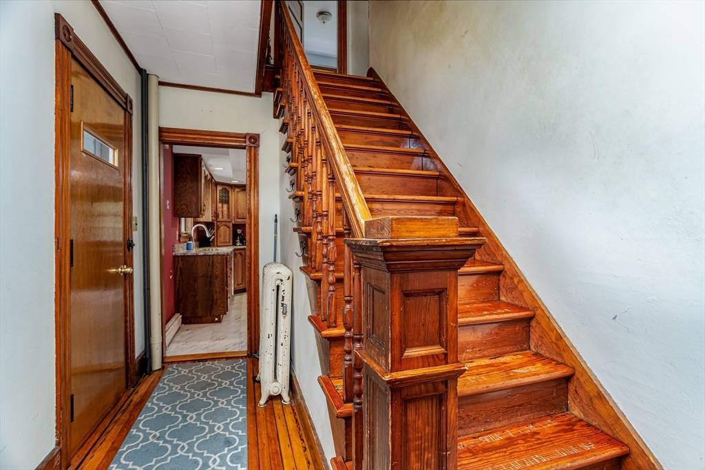 54 Charles Street Gardner, MA 01440 - Photo 10 of 40 a view of an entryway