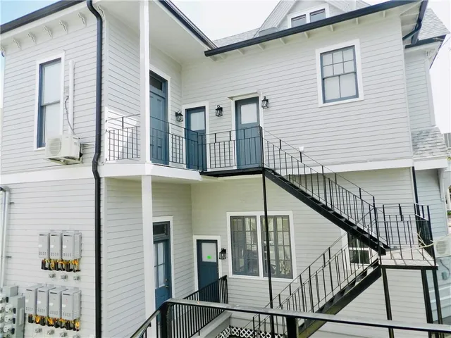 $1,400 | 1224 Marengo Street, Unit 2C, New Orleans, LA 70115