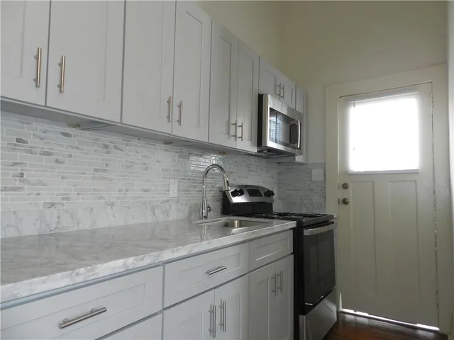 $1,400 | 1224 Marengo Street, Unit 2C, New Orleans, LA 70115