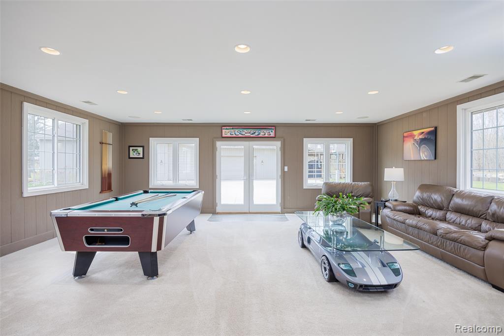 9247 Schrepfer Road Howell, MI 48855 - Photo 14 of 44 Gallery Image 14