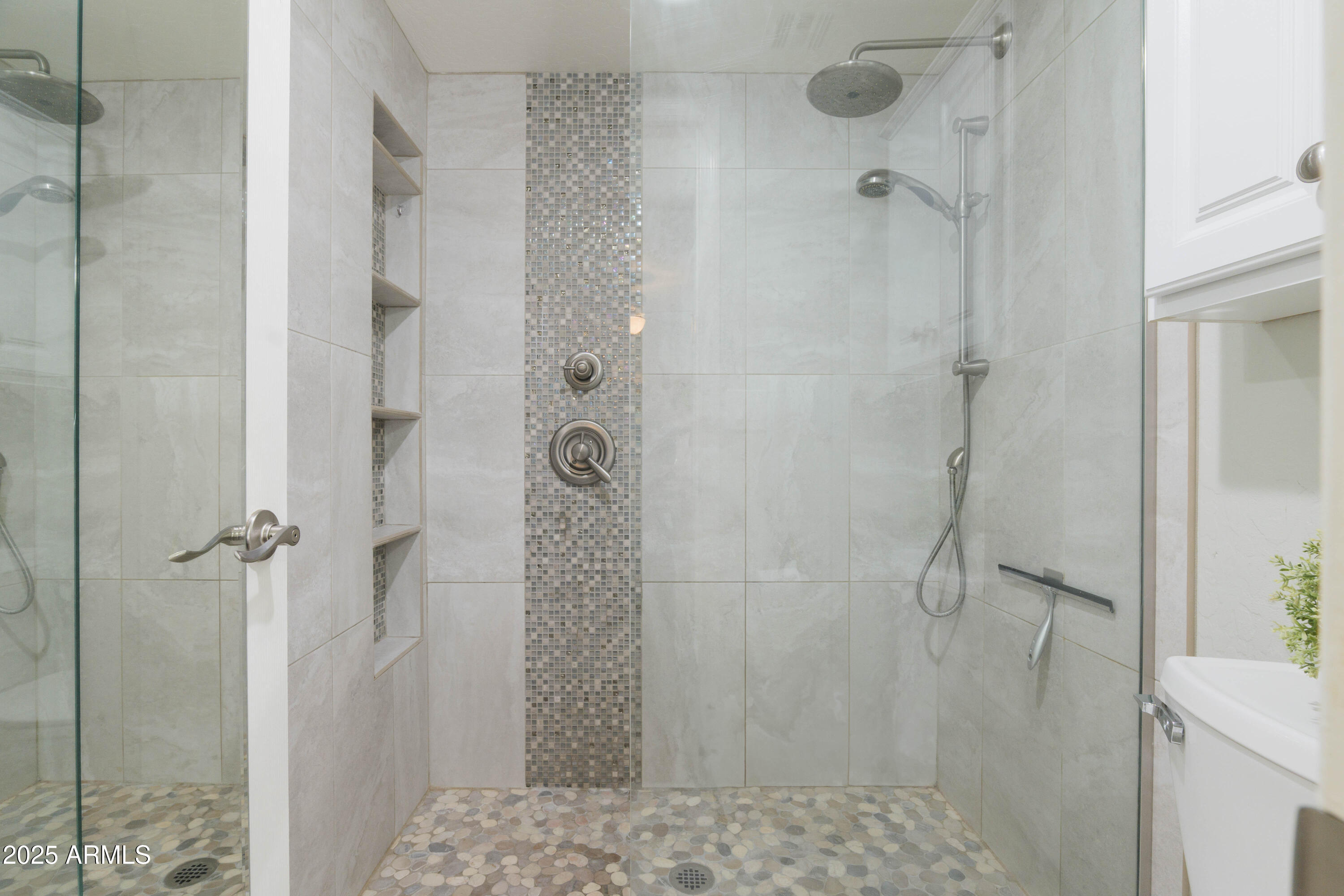 2100 West Lemon Tree Place, Unit 78 Chandler, AZ 85224 - Photo 8 of 32 a bathroom with a shower