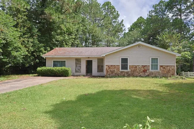 $320,000 | 392 East Pine Street, Mary Esther, FL 32569