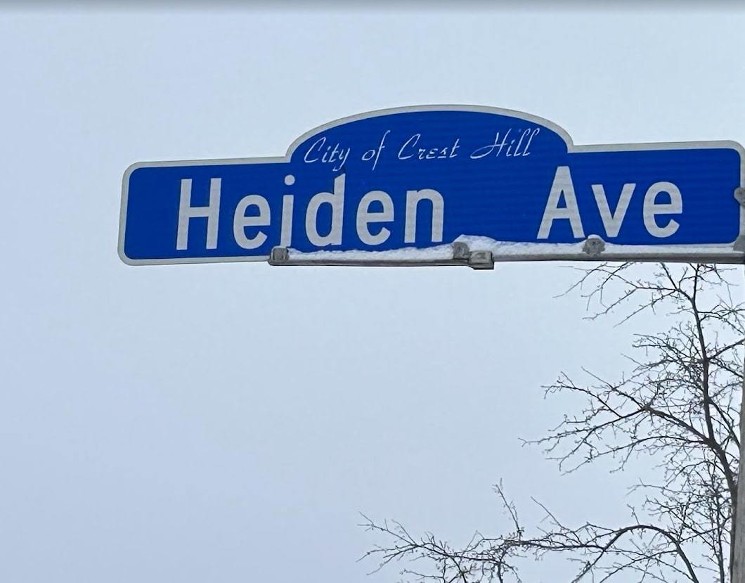 Vacant Heiden Avenue Crest Hill, IL 60403 - Photo 10 of 11 a close up of a street sign