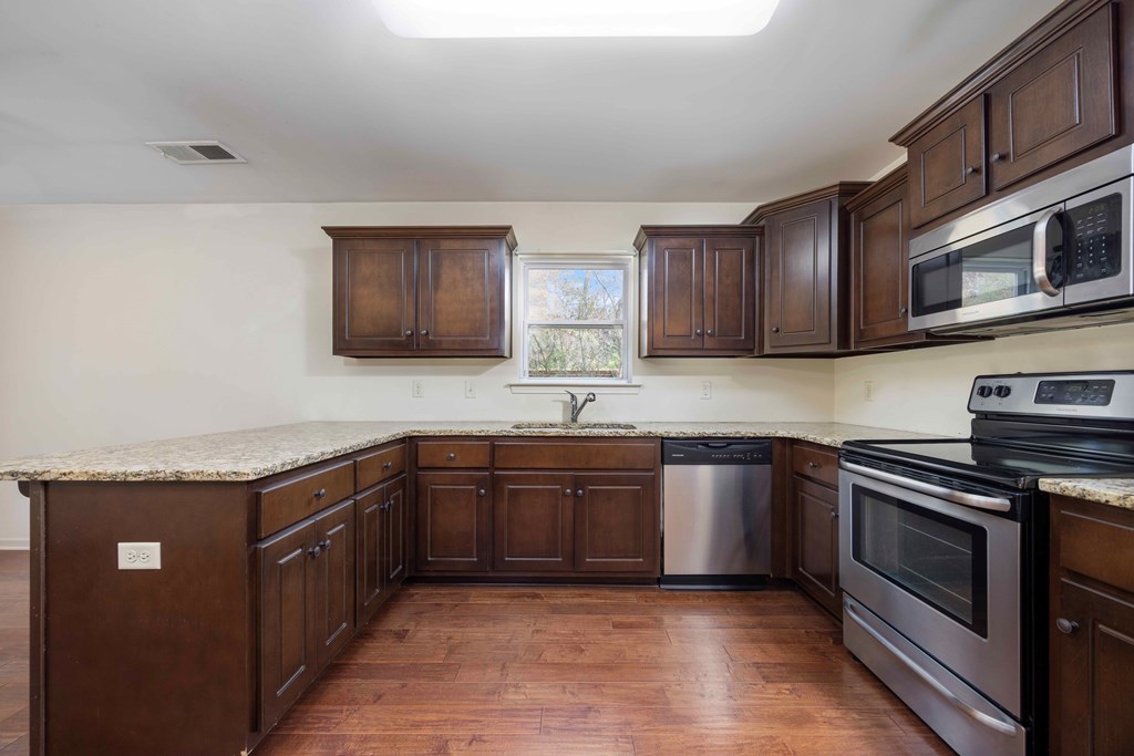 2891 Hobbs Road Columbus, GA 31909 - Photo 6 of 37 Kitchen