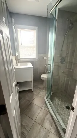 $1,800 | 111 Winthrop Avenue, Unit 2, Providence, RI 02908