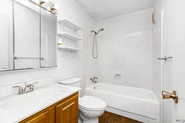 $70,000 | 4735 Government Street, Unit 109, Baton Rouge, LA 70806