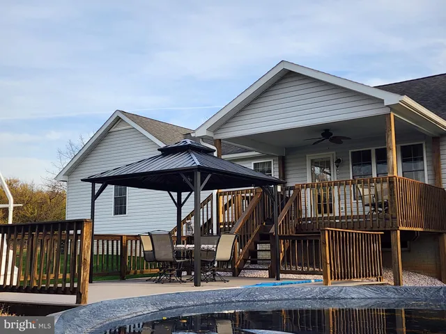 $340,000 | 117 Defense Court, Hedgesville, WV 25427