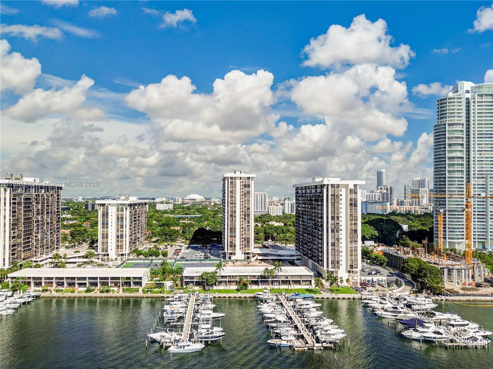 1901 Brickell Avenue, Unit B413 Miami, FL 33129 - Photo 29 of 33