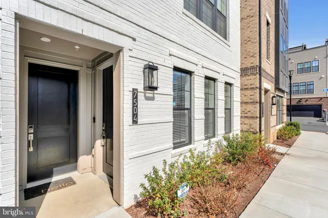 a view of a entryway of the house