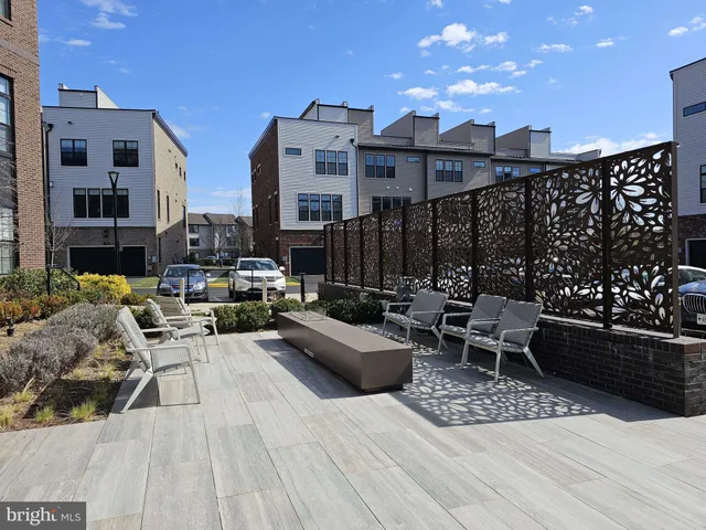 $4,200 | 7504 Sawyer Farm Way, Unit 1515, McLean, VA 22102