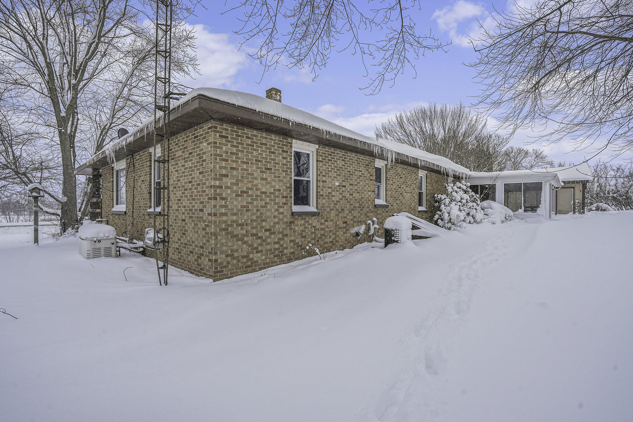 10941 South Maple Island Road Fremont, MI 49412 - Photo 19 of 24 025_photo_jan_15_2024_1_20_24_pm