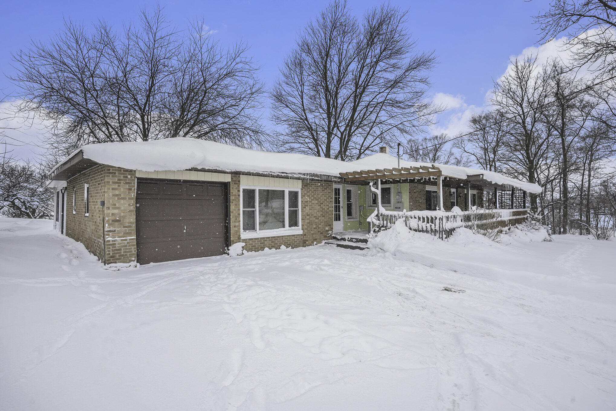 10941 South Maple Island Road Fremont, MI 49412 - Photo 23 of 24 004_photo_jan_15_2024_1_23_56_pm