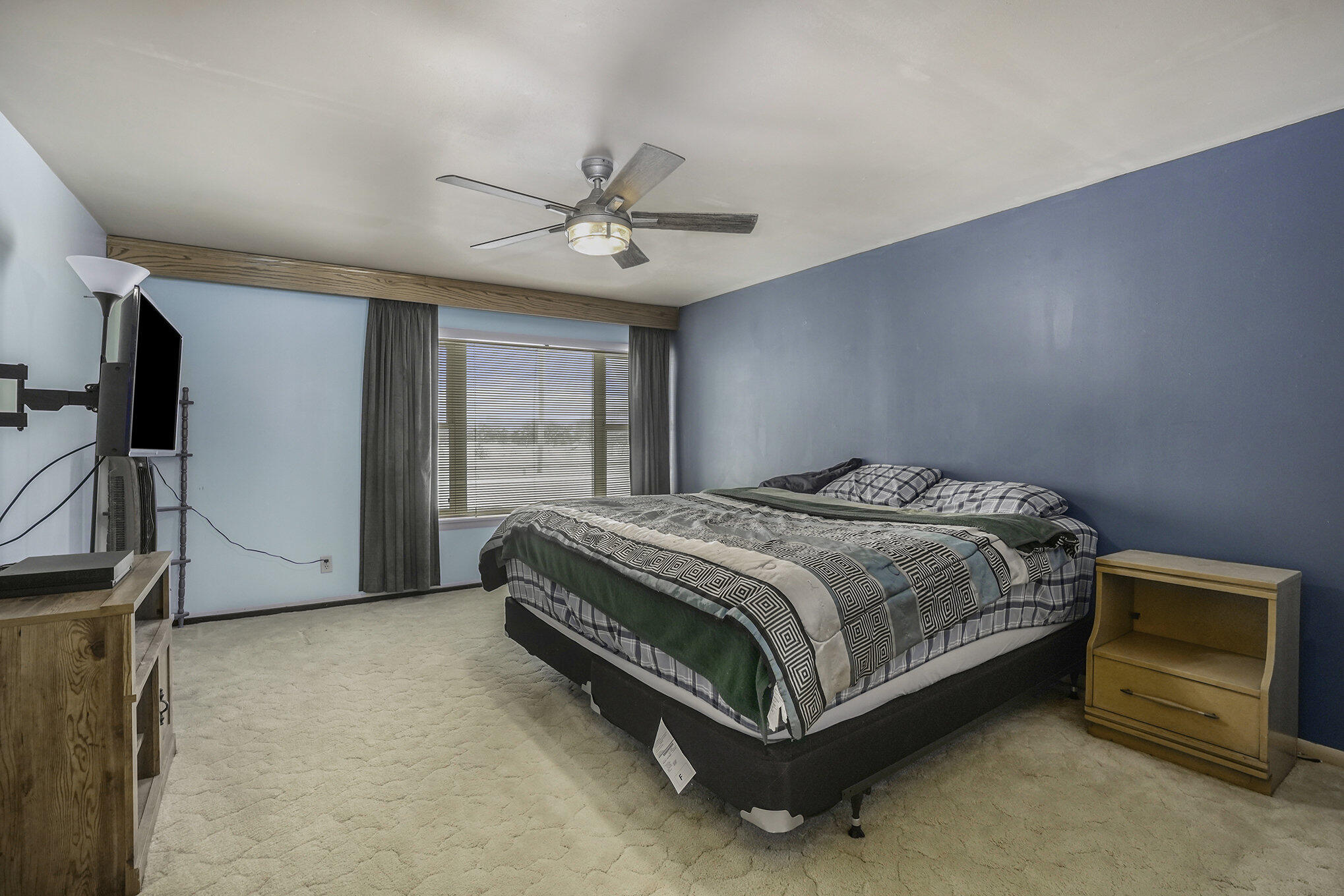 10941 South Maple Island Road Fremont, MI 49412 - Photo 5 of 24 017_photo_jan_15_2024_1_02_50_pm