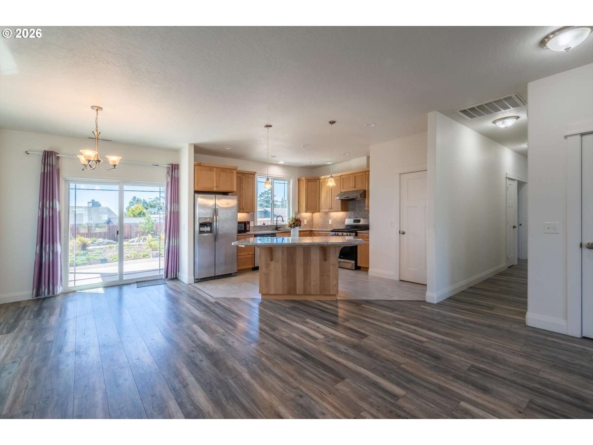 2010 Roosevelt Loop North Bend, OR 97459 - Photo 2 of 30 Kitchen/Dining Room