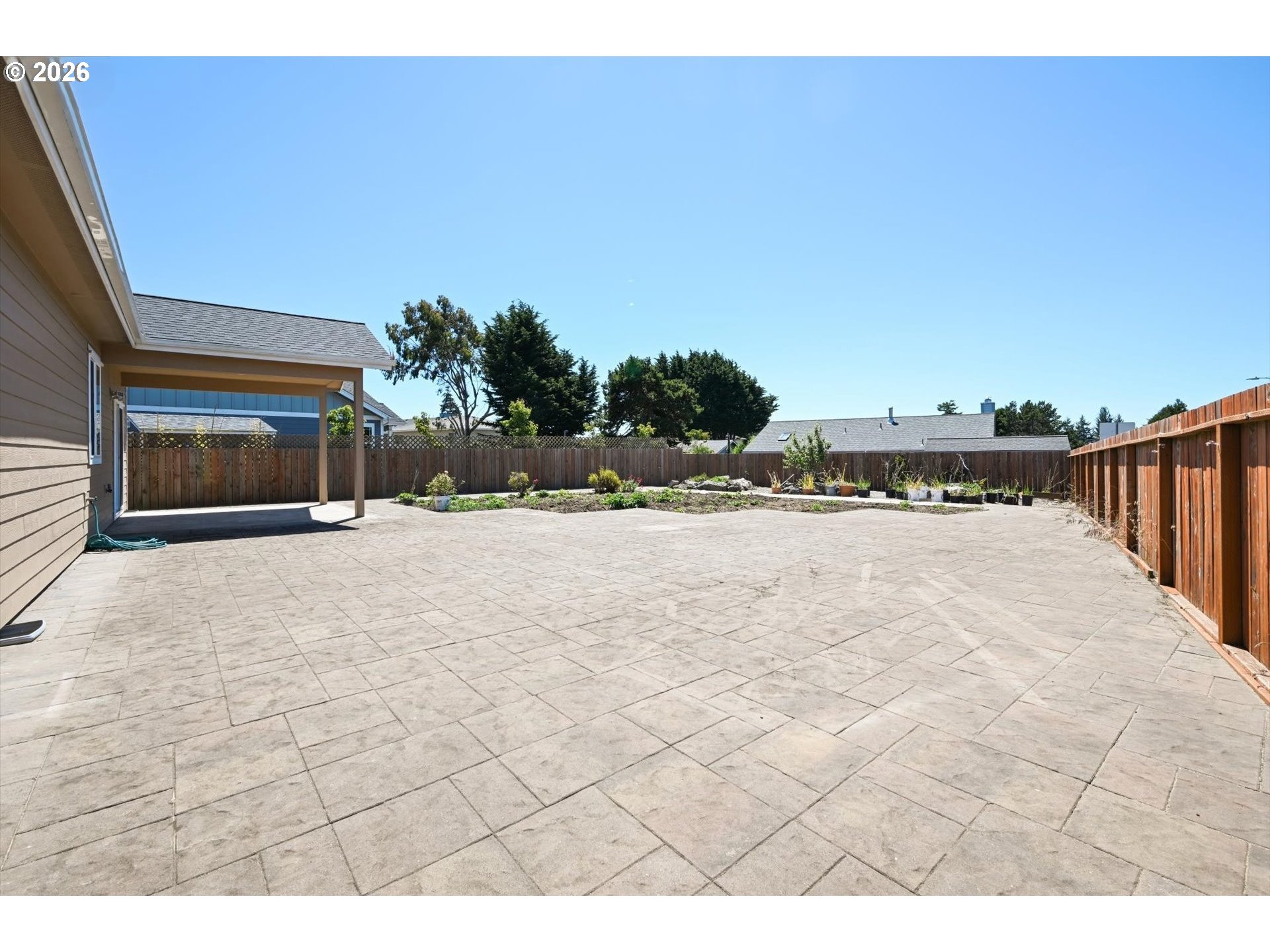 2010 Roosevelt Loop North Bend, OR 97459 - Photo 28 of 30 Covered Patio
