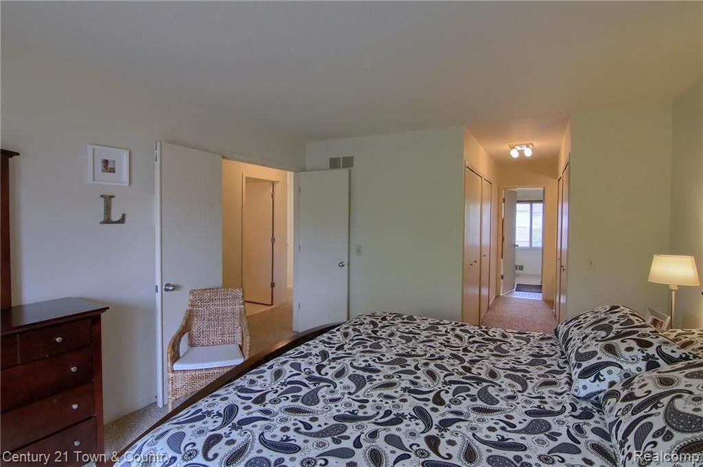 569 Victoria Court Rochester Hills, MI 48307 - Photo 18 of 31