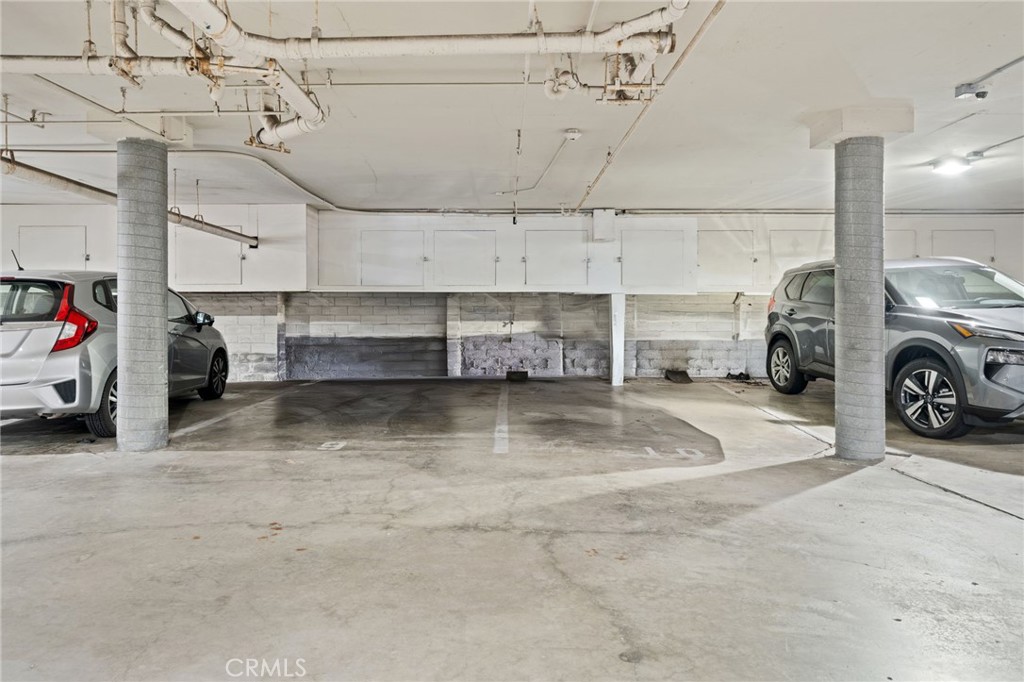 12400 Montecito Road, Unit 412 Seal Beach, CA 90740 - Photo 22 of 33 2 parking spaces