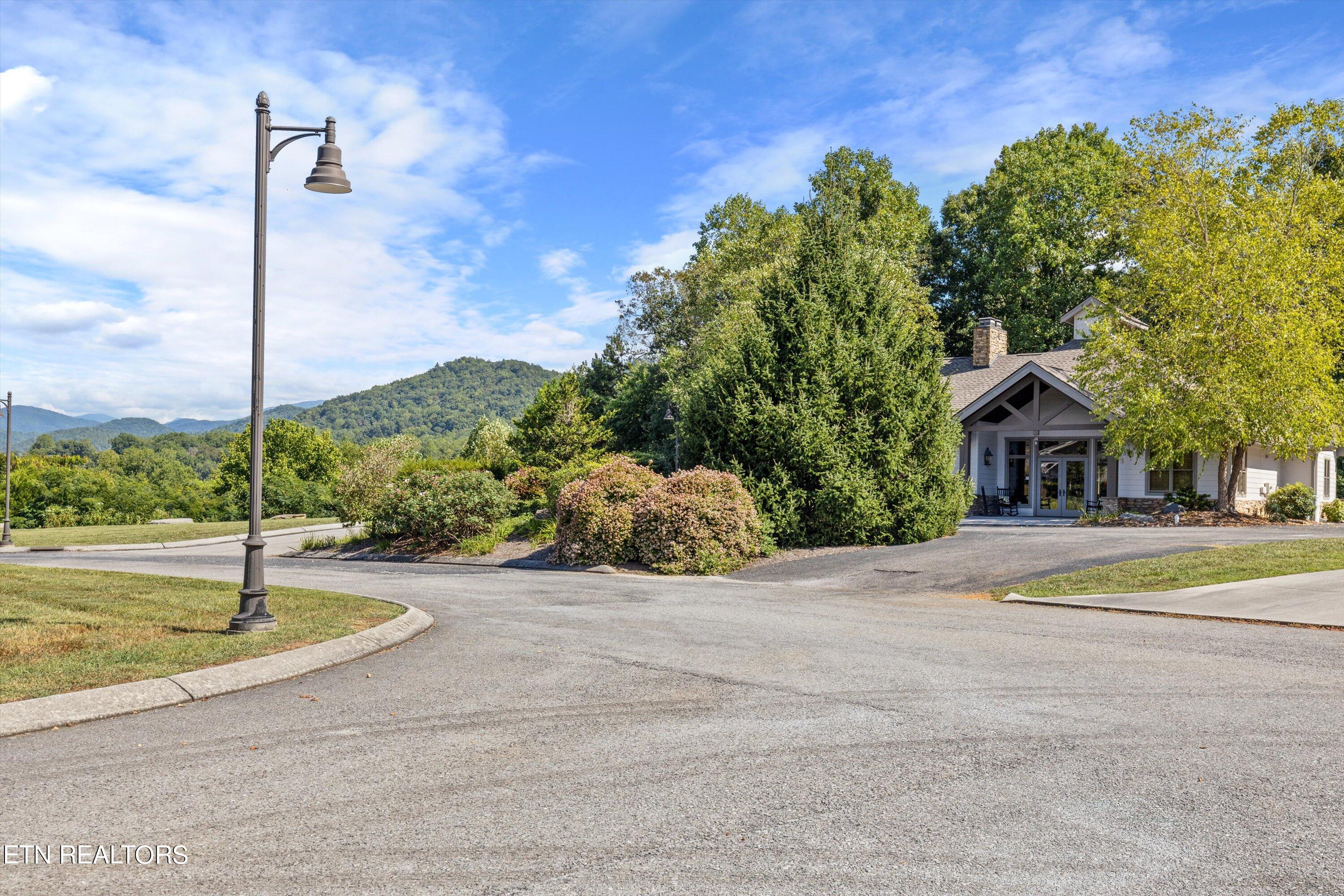 229 Bishop's Cap Circle, Unit 105 Townsend, TN 37882 - Photo 28 of 34 Pic 28