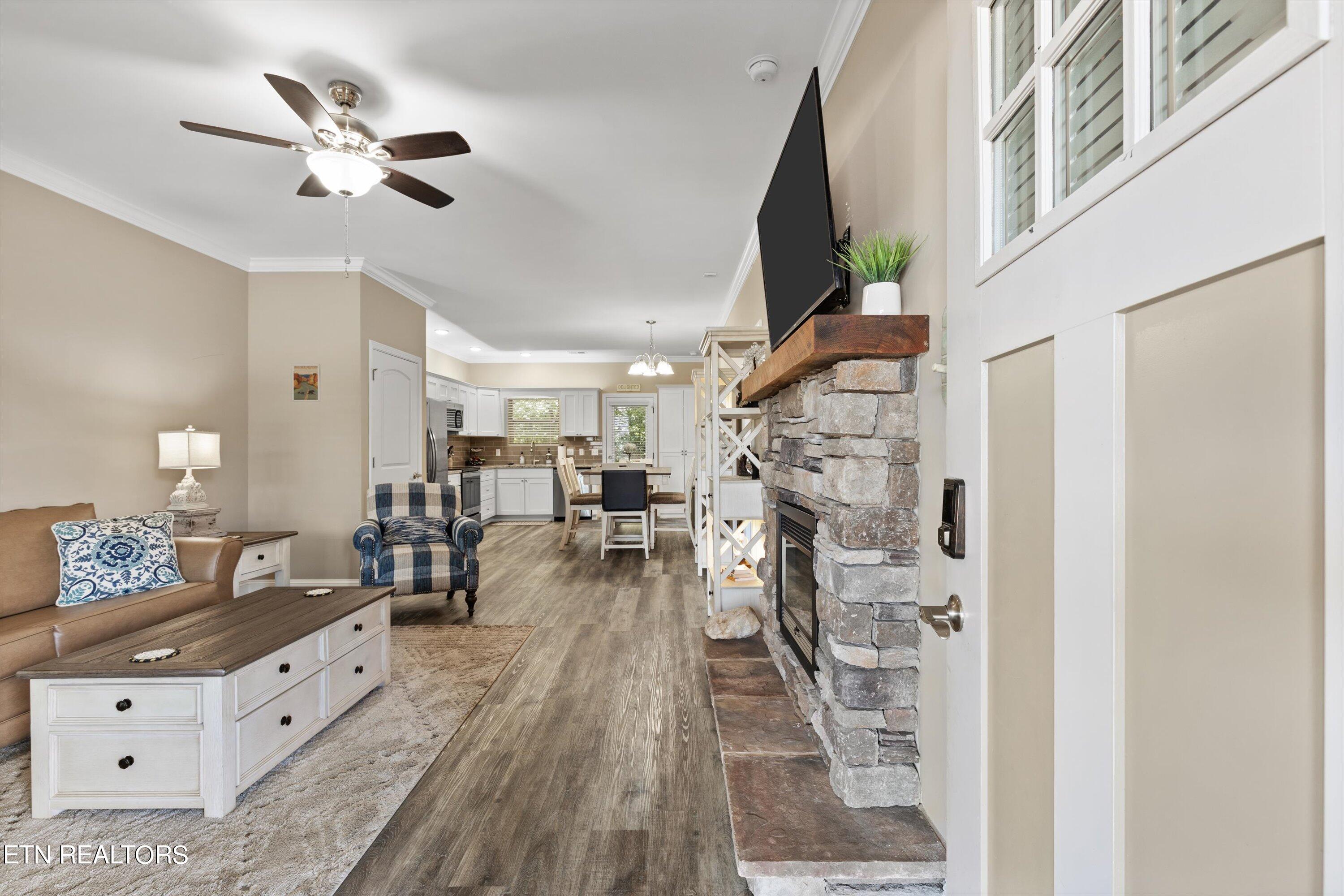 229 Bishop's Cap Circle, Unit 105 Townsend, TN 37882 - Photo 6 of 34 Pic 6