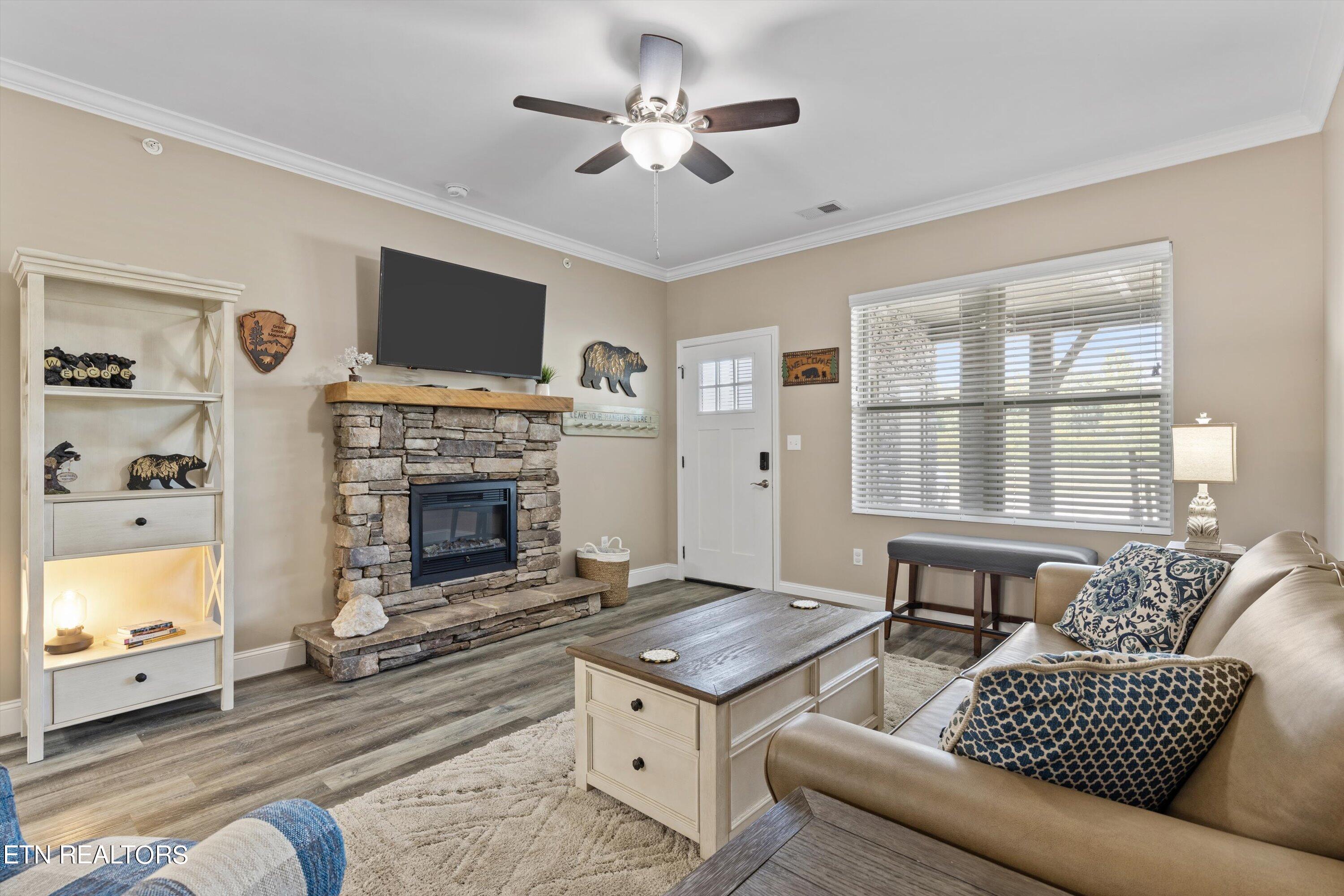 229 Bishop's Cap Circle, Unit 105 Townsend, TN 37882 - Photo 8 of 34 Pic 8