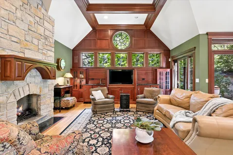 $2,650,000 | 636 North Dunton Avenue, Arlington Heights, IL 60004