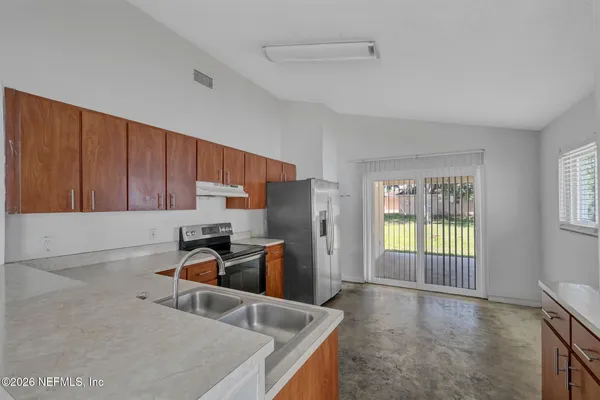 $240,000 | 646 Whitehall Street, Daytona Beach, FL 32114