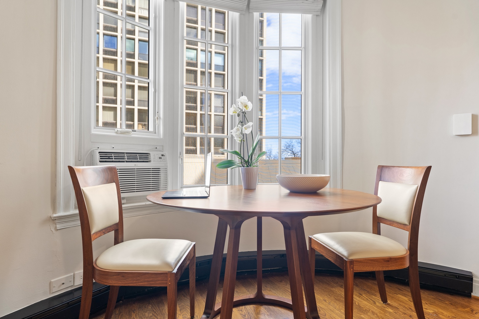 70 East Scott Street, Unit 307 Chicago, IL 60610 - Photo 17 of 32