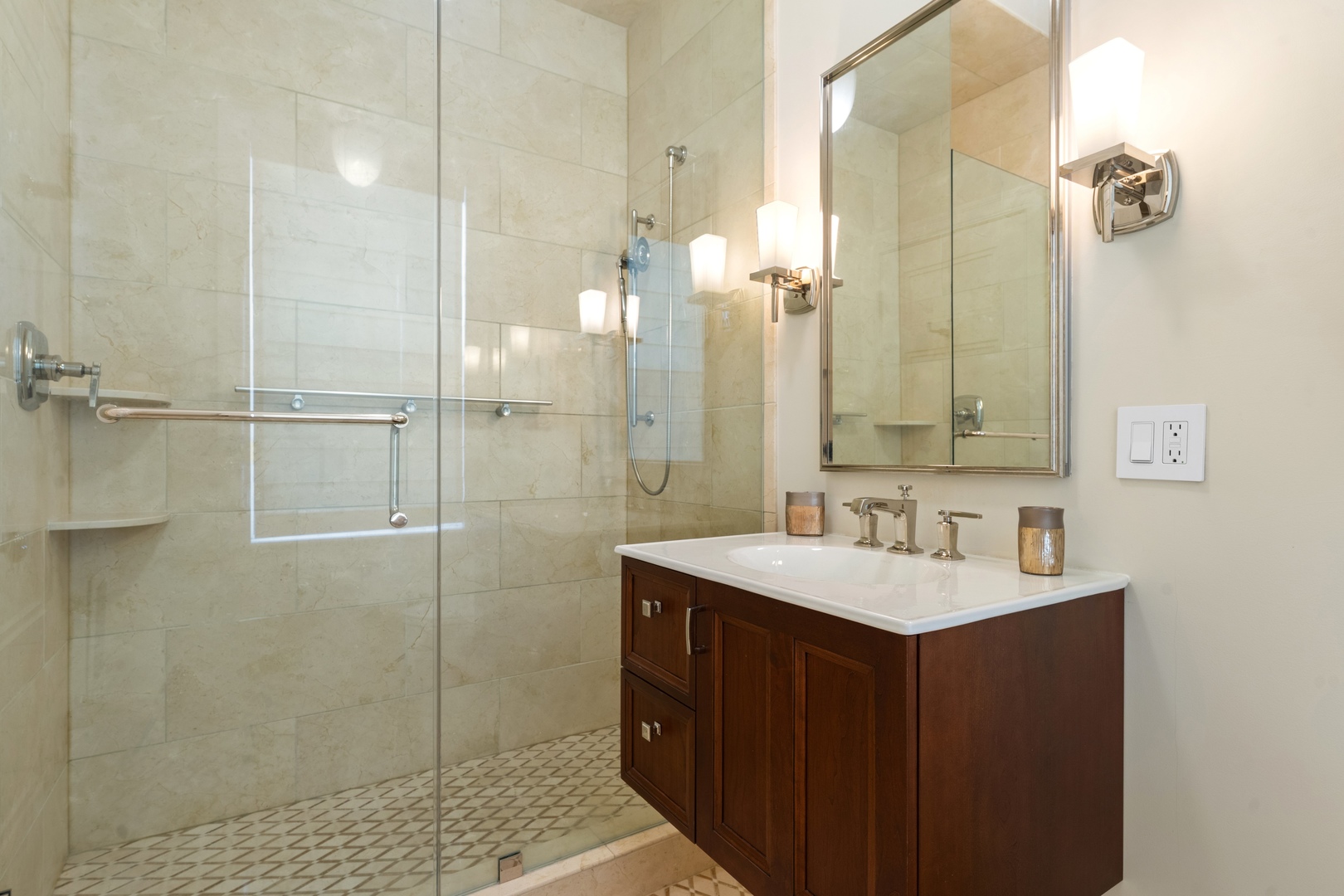 70 East Scott Street, Unit 307 Chicago, IL 60610 - Photo 21 of 32