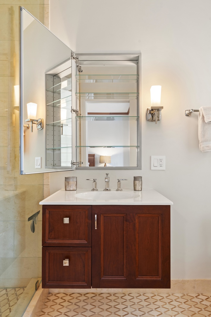 70 East Scott Street, Unit 307 Chicago, IL 60610 - Photo 23 of 32
