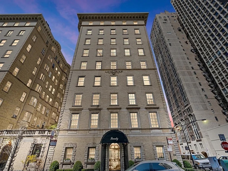 70 East Scott Street, Unit 307 Chicago, IL 60610 - Photo 30 of 32