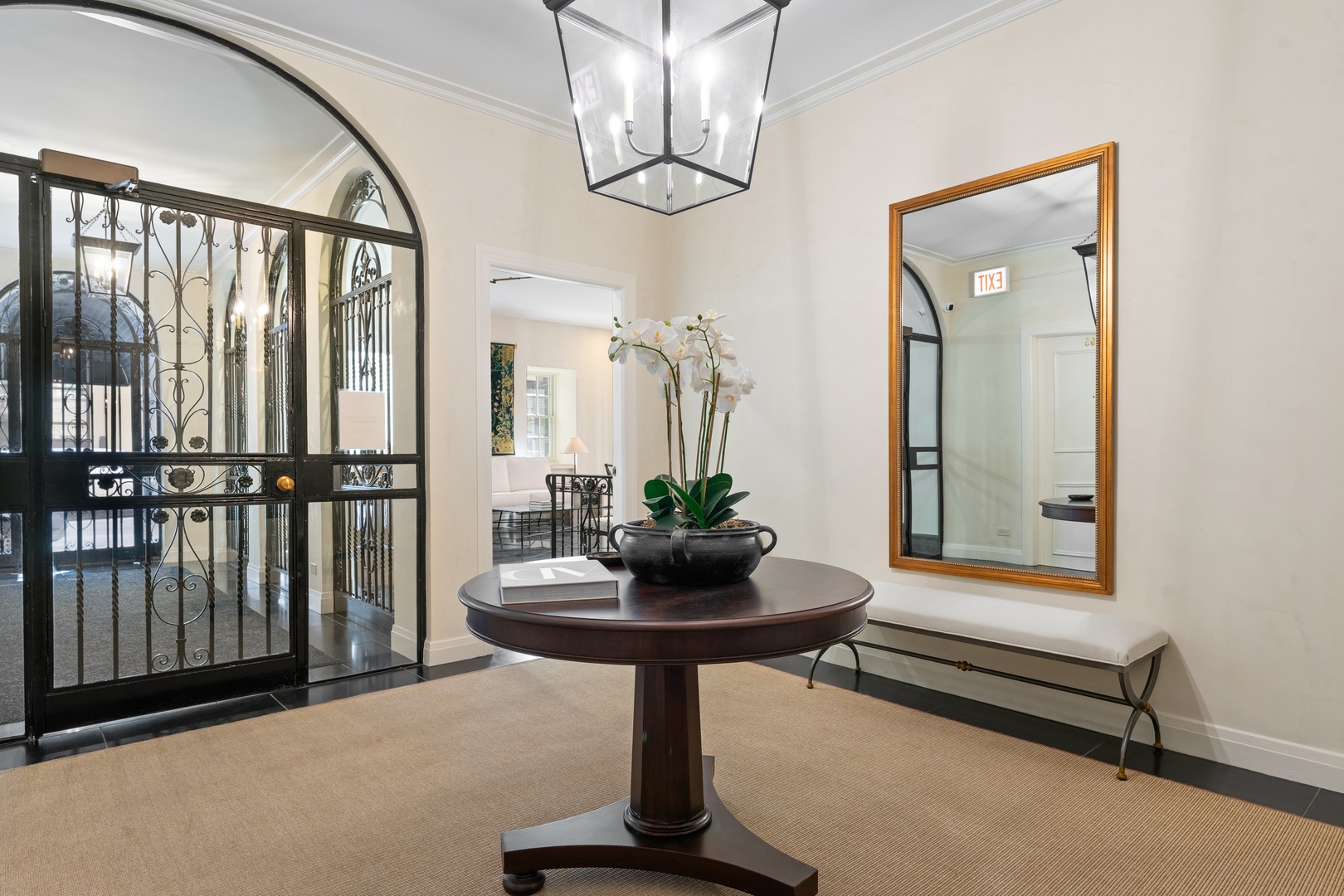 70 East Scott Street, Unit 307 Chicago, IL 60610 - Photo 3 of 32