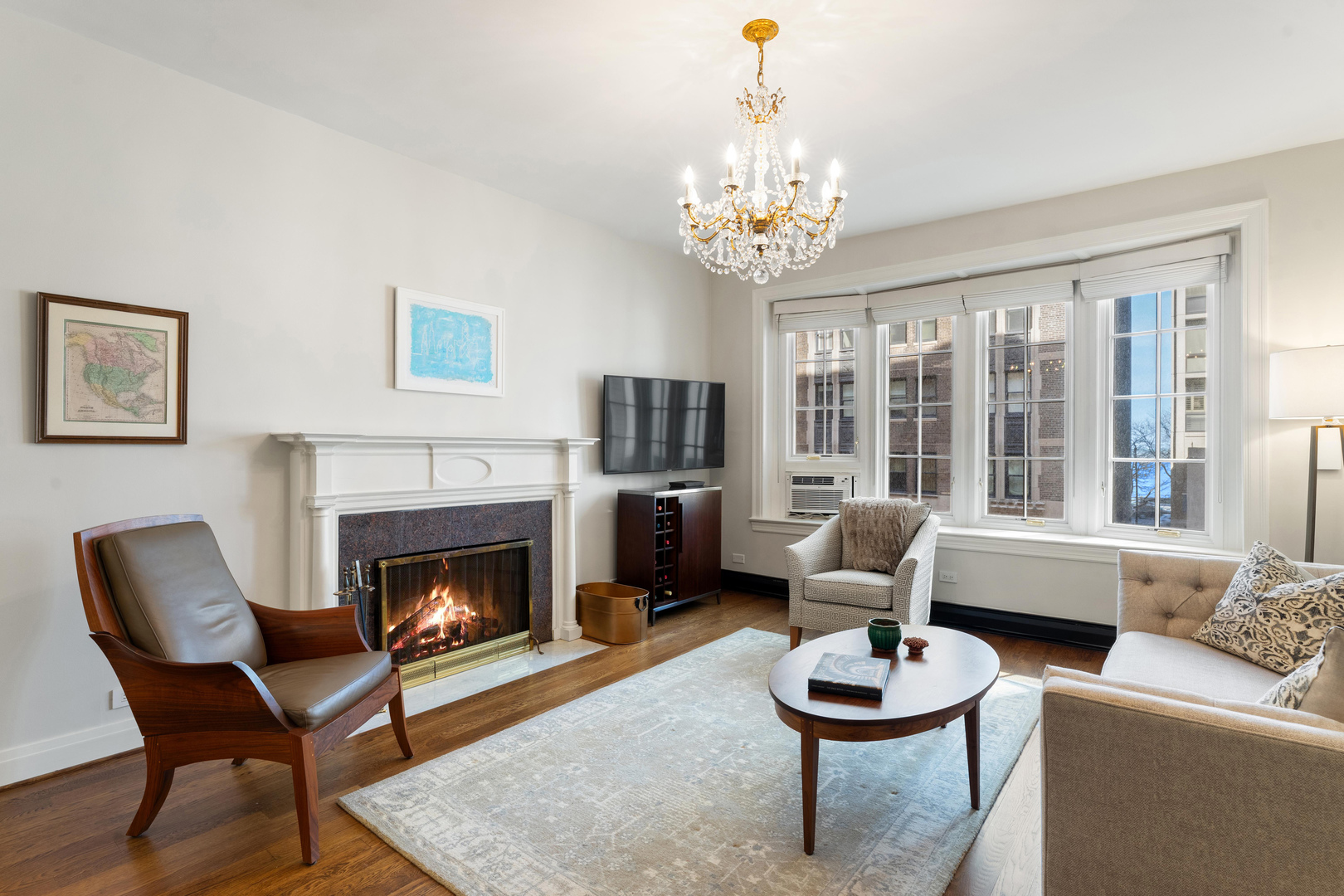 70 East Scott Street, Unit 307 Chicago, IL 60610 - Photo 5 of 32