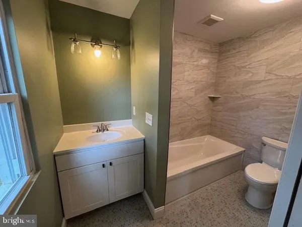 $2,000 | 2185 East Wheat Road, Unit D, Vineland, NJ 08361