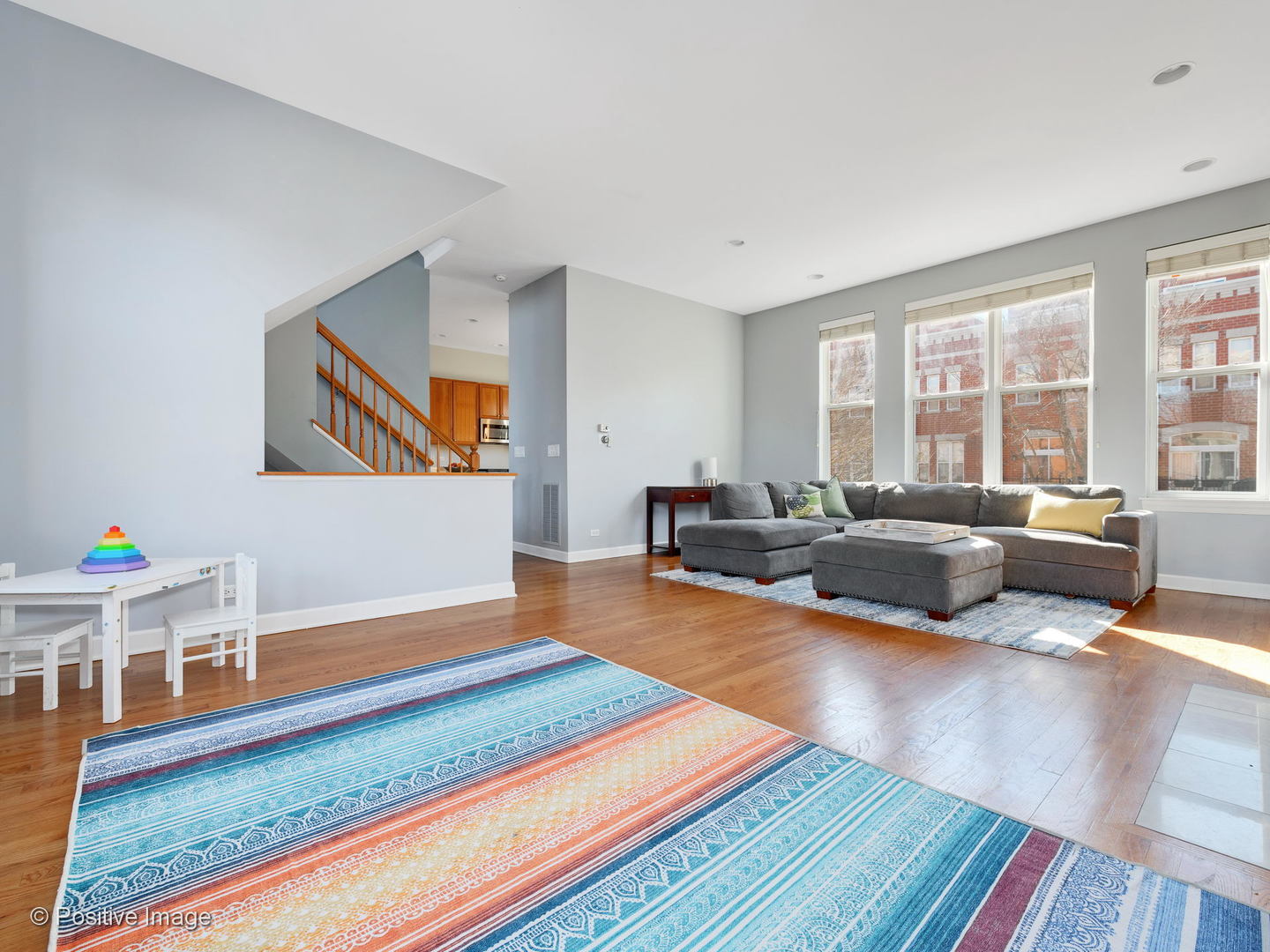 2712 West Dakin Street Chicago, IL 60618 - Photo 6 of 26