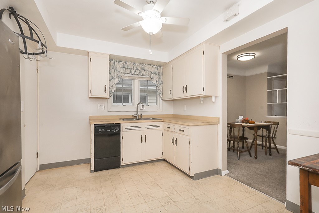 28714 Forest Road Willowick, OH 44095 - Photo 16 of 24 Gallery Image 16