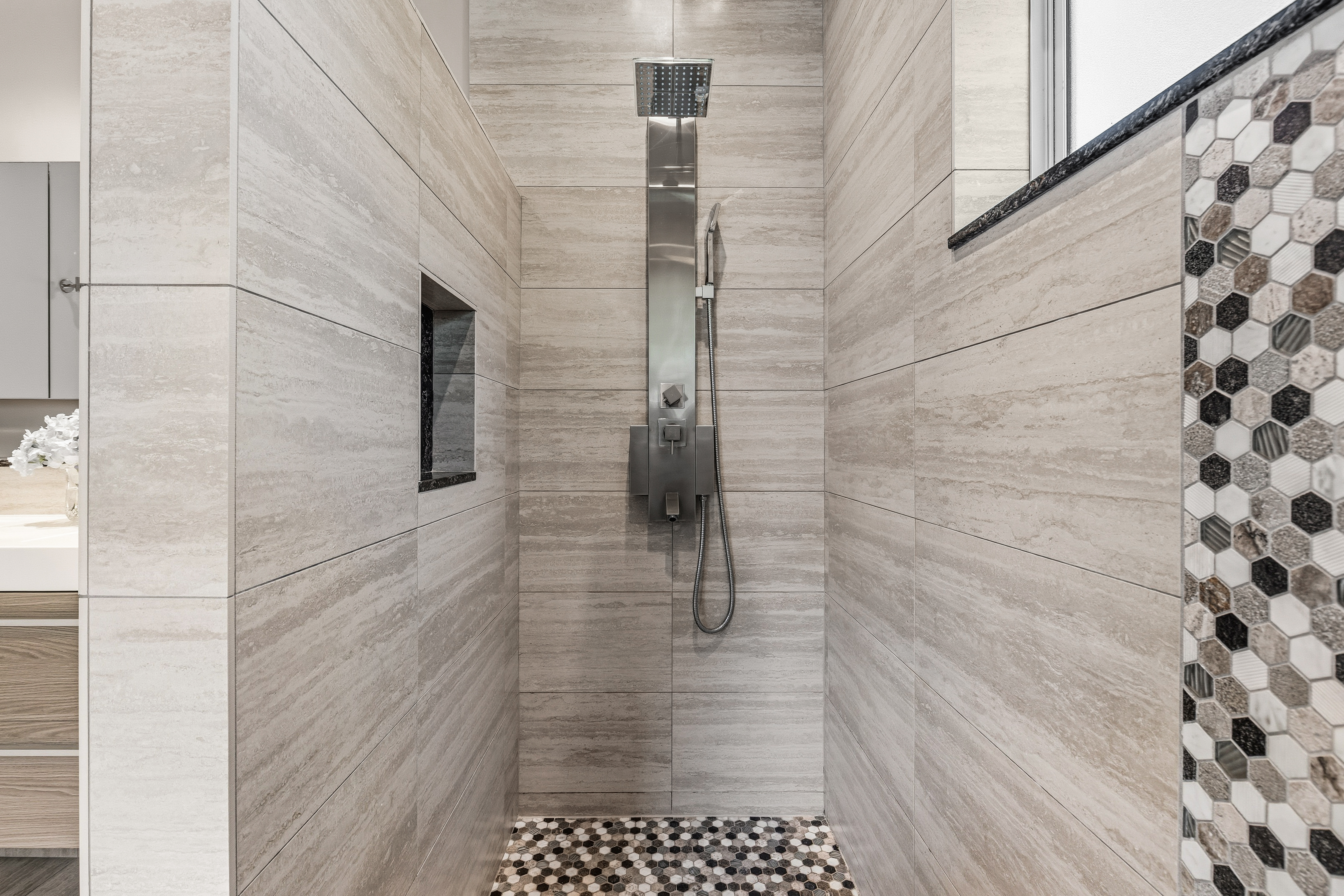 69-1010 Keana Place, Unit B101 Waikoloa, HI 96738 - Photo 15 of 30 a bathroom with a shower