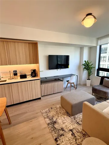 $539,000 | 225 North Miami Avenue, Unit 1604, Miami, FL 33128